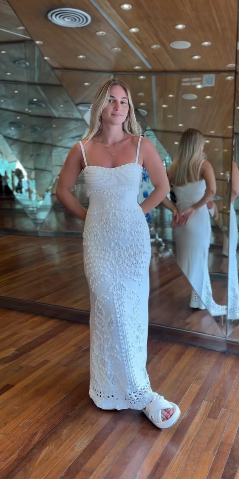 Elegante Vestido Agnes para Brilhar em Qualquer Ocasião