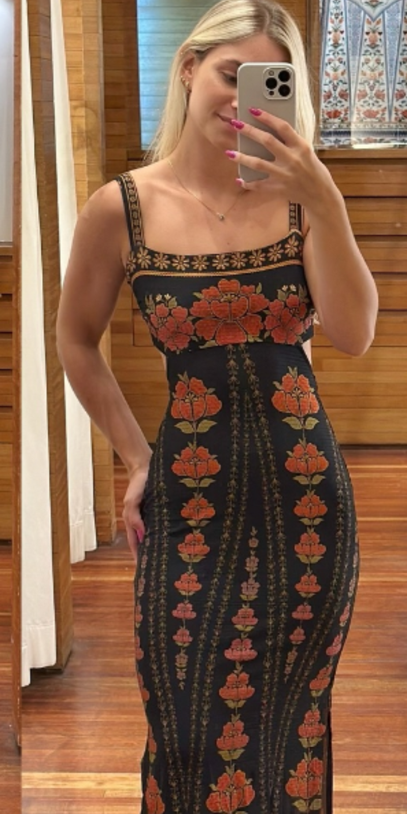 Vestido Zoé Elegante para Destacar Seu Estilo